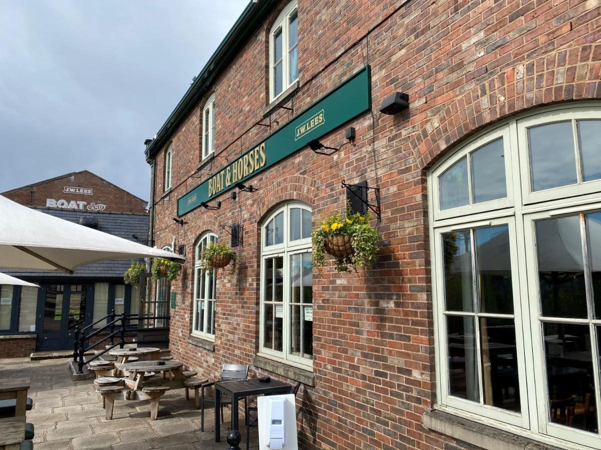Boat & Horses Inn Oldham Buitenkant foto