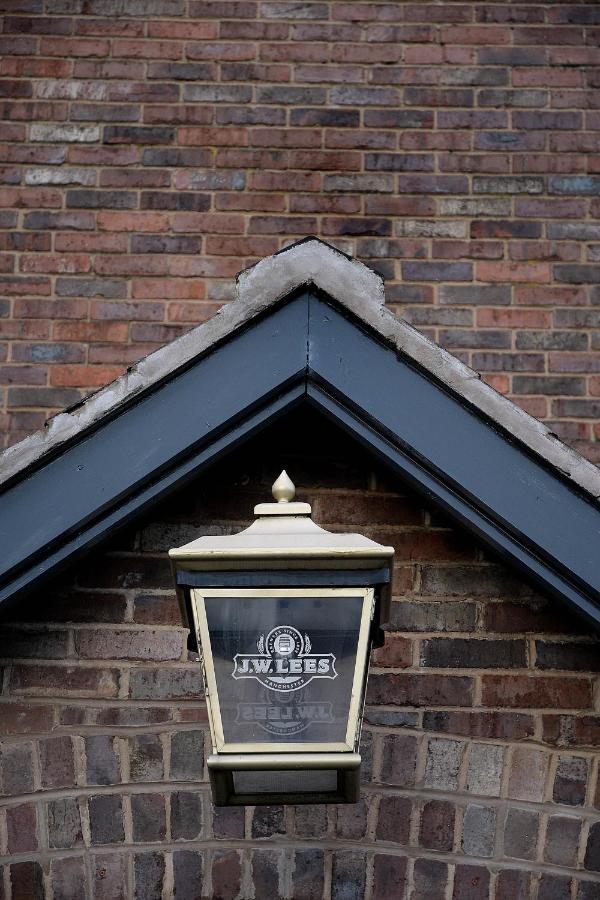 Boat & Horses Inn Oldham Buitenkant foto